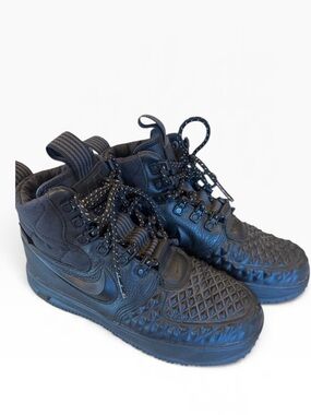 Rare Nike Boots Size 6.5